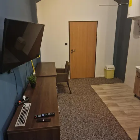 J17 Hostel