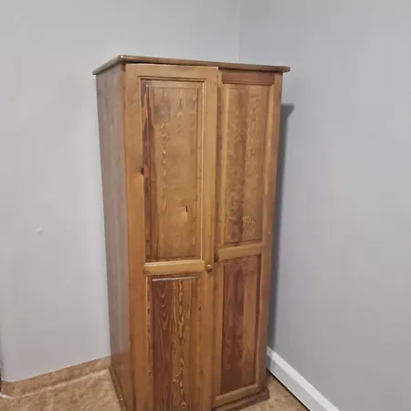 Hostel J17