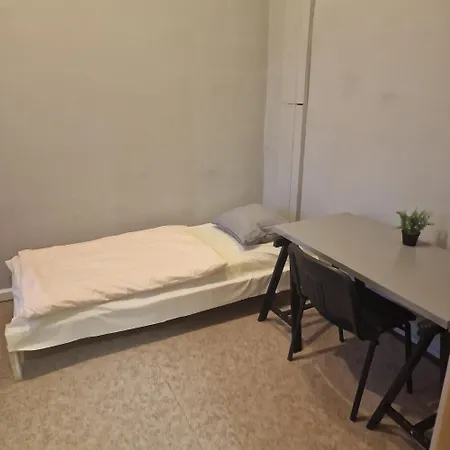 J17 Hostel
