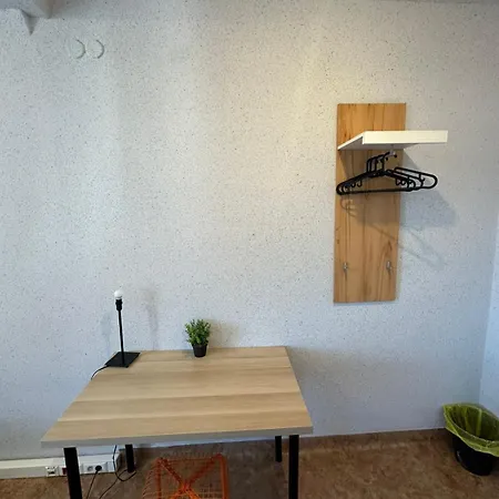 Hostel J17