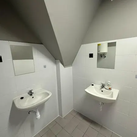 J17 Hostel