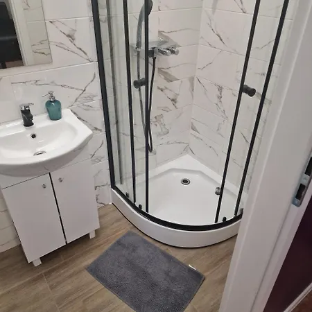 Hostel J17