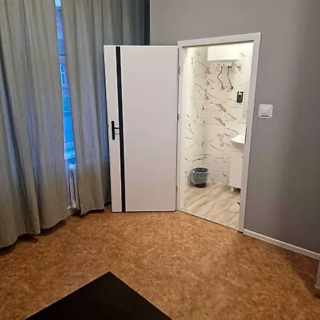 J17 Hostel