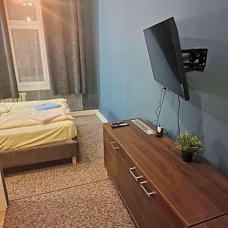 J17 Albergue Katowice